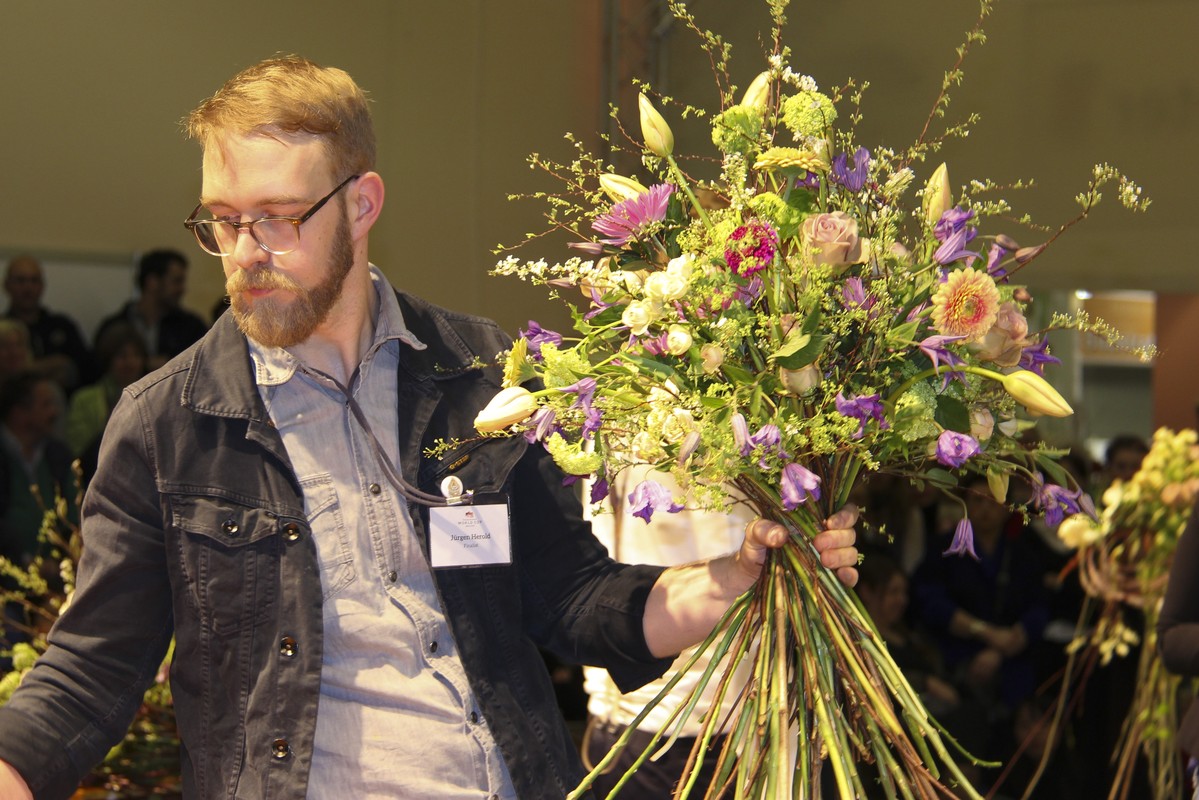 Где находится лучшая флористическая академия