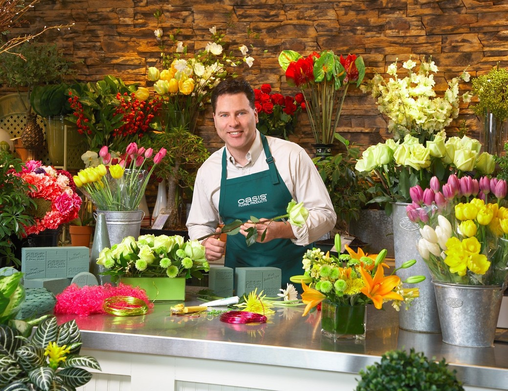 Где найти дневных, вечерние, утренние флористические курсы в учебном заведении (комбинате упк)?