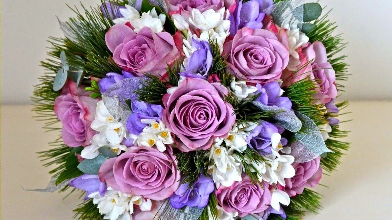 Преподаватель искусства флористов Преподаватель искусства флористов